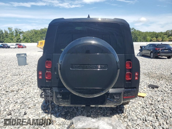 2024 Land Rover Defender X-Dynamic SE with VIN SALE2FEU1R2334322, listed as a Copart auction lot 61026585 with 6,280 mi miles and Non repairable. Bid and sale history available at DreamBid. Image 6.
