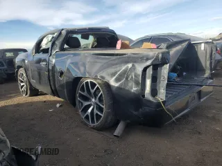 2011 Chevrolet Silverado 1500 LT with VIN 1GCNKSE0XBZ335401, listed as a Copart auction lot 83712434 with 263,091 mi miles and Salvage Title. Bid and sale history available at DreamBid. Image 2.