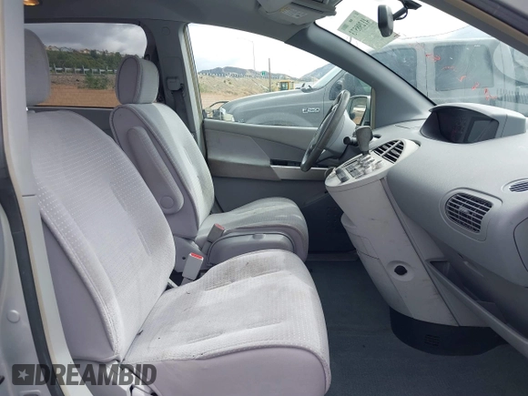 2004 Nissan Quest S z VIN 5N1BV28U84N342118, wystawiony jako IAAI lot #41298573 z przebiegiem Nie podano mil oraz . Historia ofert i sprzedaży dostępna na DreamBid. Obrazek 5.