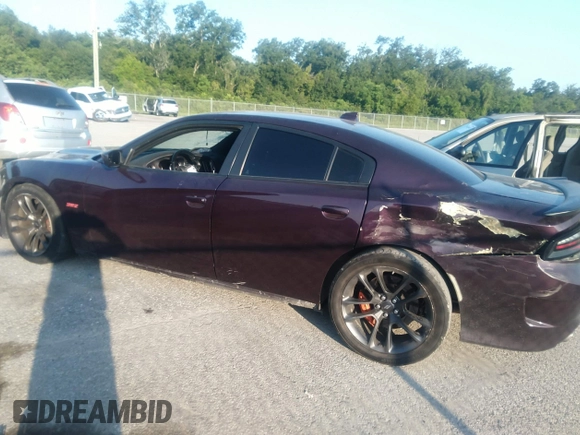 2020 Dodge Charger Scat Pack z VIN 2C3CDXGJ6LH238402, wystawiony jako IAAI lot #40145051 z przebiegiem 98 240 mil mil oraz . Historia ofert i sprzedaży dostępna na DreamBid. Obrazek 14.