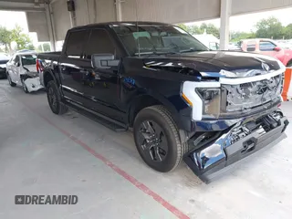 2024 Ford F-150 Lightning XLT с VIN 1FTVW3LK9RWG08466, выставлен на аукционе IAAI как лот 42251872 с пробегом 3 045 миль миль и . История ставок и продаж доступна на DreamBid. Изображение 1.