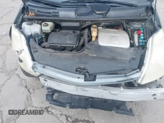 2005 Toyota Prius z VIN JTDKB20UX53123196, wystawiony jako IAAI lot #41626598 z przebiegiem 216 895 mil mil oraz . Historia ofert i sprzedaży dostępna na DreamBid. Obrazek 10.