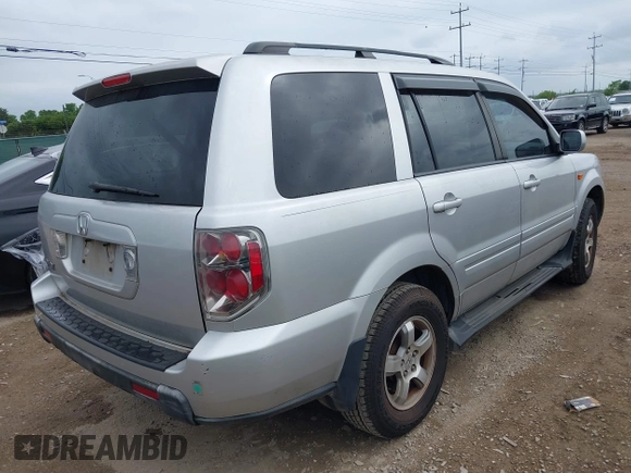 2008 Honda Pilot SE with VIN 5FNYF28328B001899, listed as a IAAI auction lot 42071365 with 188,894 mi miles and . Bid and sale history available at DreamBid. Image 4.