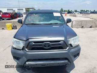 2013 Toyota Tacoma z VIN 5TFNX4CN9DX029994, wystawiony jako IAAI lot #42417441 z przebiegiem 241 775 mil mil oraz . Historia ofert i sprzedaży dostępna na DreamBid. Obrazek 12.