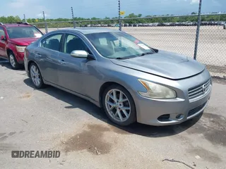2009 Nissan Maxima SV z VIN 1N4AA51E89C842031, wystawiony jako IAAI lot #42338690 z przebiegiem 118 363 mil mil oraz . Historia ofert i sprzedaży dostępna na DreamBid. Obrazek 1.