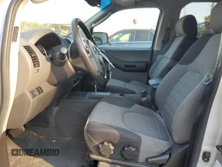 2005 Nissan Xterra SE z VIN 5N1AN08W55C613800, wystawiony jako Copart lot #75808284 z przebiegiem 135 127 mil mil oraz Szkoda całkowita • Salvage title. Historia ofert i sprzedaży dostępna na DreamBid. Obrazek 7.