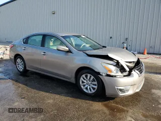 2014 Nissan Altima S with VIN 1N4AL3AP0EC147603, listed as a Copart auction lot 52253365 with 130,311 mi miles and Salvage Title. Bid and sale history available at DreamBid. Image 4.