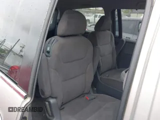 2005 Honda Odyssey EX with VIN 5FNRL38445B412759, listed as a IAAI auction lot 41975304 with 133,221 mi miles. Bid and sale history available at carsss.com. Image 8.