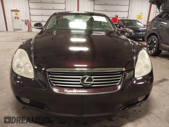 2005 Lexus SC with VIN JTHFN48Y950069904, listed as a IAAI auction lot 41804397 with 120,703 mi miles. Bid and sale history available at carsss.com. Image 12.