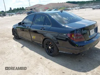 2013 Mercedes-Benz C 300 Sport с VIN WDDGF8AB0DA804722, выставлен на аукционе IAAI как лот 42546948 с пробегом 153 731 миль миль и . История ставок и продаж доступна на DreamBid. Изображение 3.