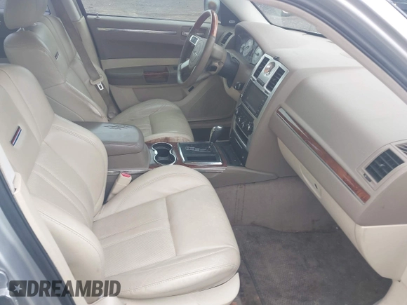 2009 Chrysler 300 with VIN 2C3LA63T89H622085, listed as a IAAI auction lot 41872519 with 151,543 mi miles. Bid and sale history available at carsss.com. Image 5.