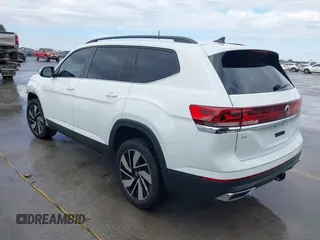 2024 Volkswagen Atlas SE z VIN 1V2JR2CA3RC508659, wystawiony jako IAAI lot #41430628 z przebiegiem 23 139 mil mil oraz . Historia ofert i sprzedaży dostępna na DreamBid. Obrazek 3.
