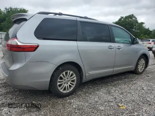 2016 Toyota Sienna XLE with VIN 5TDYK3DC8GS707910, listed as a Copart auction lot 58418535 with 161,527 mi miles and Salvage title. Bid and sale history available at DreamBid. Image 3.