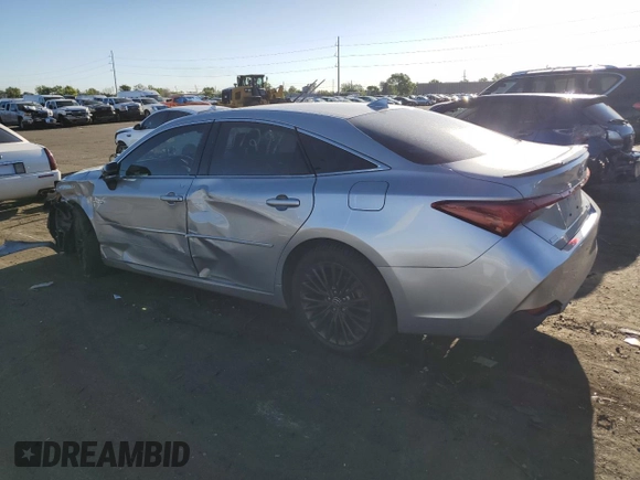 2021 Toyota Avalon Hybrid XSE z VIN 4T1EA1AB7MU005523, wystawiony jako Copart lot #56485694 z przebiegiem 117 297 mil mil oraz Szkoda całkowita • Salvage title. Historia ofert i sprzedaży dostępna na DreamBid. Obrazek 2.