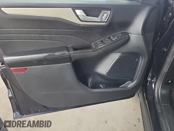 2021 Ford Escape SE с VIN 1FMCU9G60MUA42629, выставлен на аукционе IAAI как лот 42715712 с пробегом 58 646 миль миль и . История ставок и продаж доступна на DreamBid. Изображение 1.