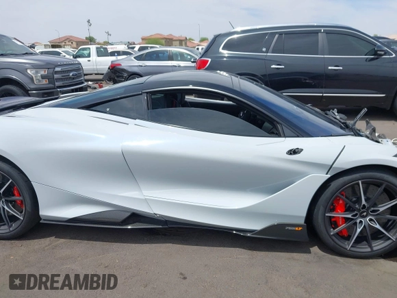 2021 McLaren 765LT z VIN SBM14RCA3MW765344, wystawiony jako IAAI lot #40934179 z przebiegiem 10 900 mil mil oraz . Historia ofert i sprzedaży dostępna na DreamBid. Obrazek 14.
