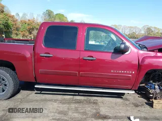 2008 Chevrolet Silverado 1500 1LT with VIN 3GCEC13018G277973, listed as a IAAI auction lot 41915142 with 177,462 mi miles and . Bid and sale history available at DreamBid. Image 14.