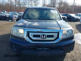 2011 Honda Pilot LX with VIN 5FNYF4H28BB089206, listed as a IAAI auction lot 41852945 with 62,116 mi miles. Bid and sale history available at carsss.com. Image 12.