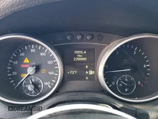 2009 Mercedes-Benz GL-Class 3.0L BlueTEC with VIN 4JGBF25E59A511665, listed as a Copart auction lot 77603804 with 220,000 mi miles and Clean Title. Bid and sale history available at carsss.com. Image 9.