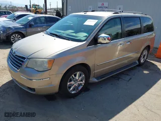 2008 Chrysler Town & Country Limited with VIN 2A8HR64X48R735030, listed as a IAAI auction lot 41997359 with 136,778 mi miles. Bid and sale history available at carsss.com. Image 2.