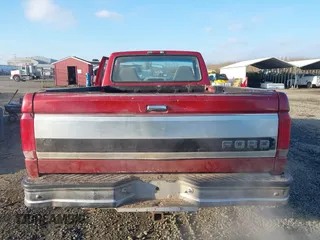 1996 Ford F-150 with VIN 1FTEF14H7TLB56002, listed as a IAAI auction lot 41403997 with 216,886 mi miles. Bid and sale history available at carsss.com. Image 16.