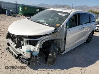2021 Toyota Sienna XLE with VIN 5TDYRKEC8MS022838, listed as a Copart auction lot 71315344 with Not Provided miles and Salvage Title. Bid and sale history available at DreamBid. Image 1.