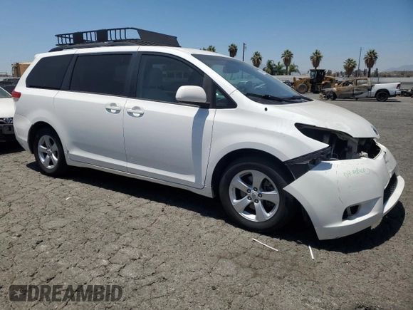 2012 Toyota Sienna LE AAS with VIN 5TDKK3DC4CS217089, listed as a Copart auction lot 64078095 with 266,382 mi miles and Salvage title. Bid and sale history available at DreamBid. Image 4.