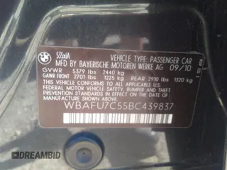2011 BMW 5 Series 535i xDrive with VIN WBAFU7C55BC439837, listed as a IAAI auction lot 38492275 with 102,190 mi miles. Bid and sale history available at carsss.com. Image 9.
