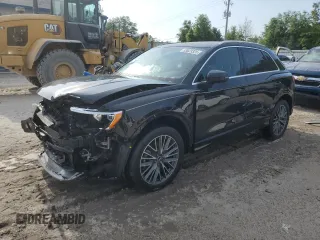 2022 Audi Q3 Premium with VIN WA1AUCF35N1004455, listed as a Copart auction lot 53823325 with 43,882 mi miles and Salvage title. Bid and sale history available at DreamBid. Image 1.
