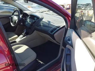 2015 Ford Focus SE with VIN 1FADP3F24FL362949, listed as a IAAI auction lot 41621904 with 104,447 mi miles. Bid and sale history available at carsss.com. Image 5.