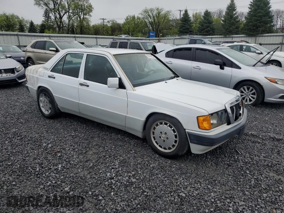 1992 Mercedes-Benz 190 z VIN WDBDA29D3NF993013, wystawiony jako Copart lot #55794035 z przebiegiem 181 833 mil mil oraz Szkoda całkowita • Salvage title. Historia ofert i sprzedaży dostępna na DreamBid. Obrazek 4.