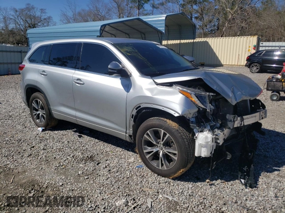 2018 Toyota Highlander LE z VIN 5TDZARFH4JS040991, wystawiony jako Copart lot #48375895 z przebiegiem 47 243 mil mil oraz Szkoda całkowita • Salvage title. Historia ofert i sprzedaży dostępna na DreamBid. Obrazek 4.