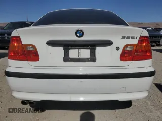 2004 BMW 3 Series 325i with VIN WBAAZ33444KP86628, listed as a Copart auction lot 59494984 with 106,078 mi miles and Salvage Title. Bid and sale history available at carsss.com. Image 6.