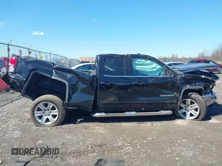 2019 GMC Sierra 1500 SLE z VIN 2GTV2MEC5K1105649, wystawiony jako IAAI lot #42039152 z przebiegiem 68 640 mil mil oraz . Historia ofert i sprzedaży dostępna na DreamBid. Obrazek 14.