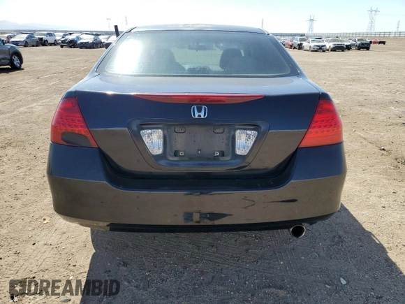 2007 Honda Accord LX z VIN 1HGCM56457A225416, wystawiony jako Copart lot #52151795 z przebiegiem 201 787 mil mil oraz Szkoda całkowita • Salvage title. Historia ofert i sprzedaży dostępna na DreamBid. Obrazek 6.