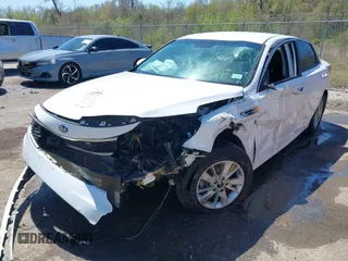 2017 Kia Optima LX with VIN 5XXGT4L31HG170655, listed as a IAAI auction lot 41850725 with 113,619 mi miles. Bid and sale history available at carsss.com. Image 17.
