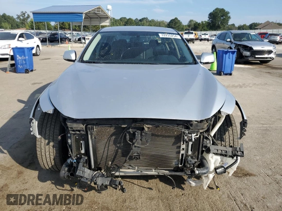 2017 Infiniti Q50 2.0t Sport with VIN JN1CV7AR8HM682394, listed as a Copart auction lot 72235254 with 117,380 mi miles and Salvage Title. Bid and sale history available at carsss.com. Image 5.