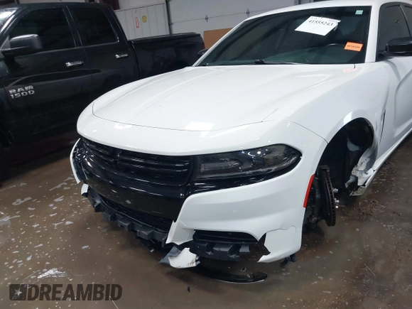 2017 Dodge Charger R/T z VIN 2C3CDXCT1HH556992, wystawiony jako IAAI lot #41555243 z przebiegiem 164 139 mil mil oraz . Historia ofert i sprzedaży dostępna na DreamBid. Obrazek 6.