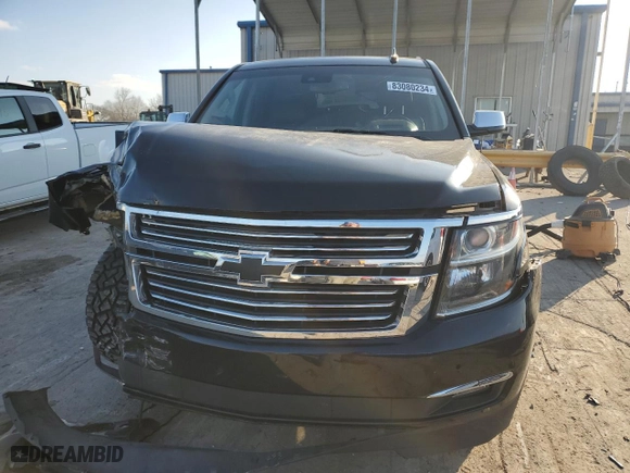 2018 Chevrolet Tahoe Premier with VIN 1GNSCCKC4JR130828, listed as a Copart auction lot 83080234 with 117,717 mi miles and Salvage Title. Bid and sale history available at carsss.com. Image 5.