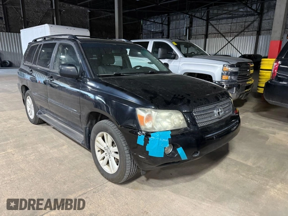 2006 Toyota Highlander z VIN JTEDW21A460008982, wystawiony jako Copart lot #56999715 z przebiegiem 203 508 mil mil oraz Czysty tytuł • Clean title. Historia ofert i sprzedaży dostępna na DreamBid. Obrazek 1.