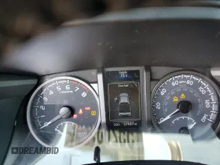 2022 Toyota Tacoma SR z VIN 3TYCZ5AN8NT076536, wystawiony jako Copart lot #55268985 z przebiegiem 57 697 mil mil oraz Szkoda całkowita • Salvage title. Historia ofert i sprzedaży dostępna na DreamBid. Obrazek 9.