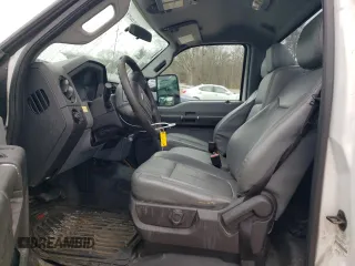 2015 Ford F-250 XLT with VIN 1FTBF2B63FEC37940, listed as a Copart auction lot 49921915 with 87,870 mi miles and Clean title. Bid and sale history available at DreamBid. Image 7.