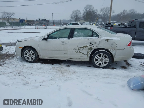 2009 Ford Fusion SEL with VIN 3FAHP08Z89R201925, listed as a IAAI auction lot 41299211 with 128,171 mi miles. Bid and sale history available at carsss.com. Image 14.