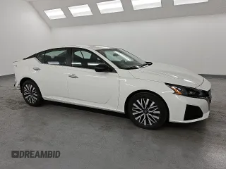 2025 Nissan Altima SV with VIN 1N4BL4DV0SN348325, listed as a Copart auction lot 53390145 with 3,351 mi miles and Clean Title. Bid and sale history available at carsss.com. Image 4.