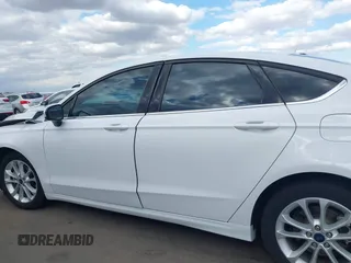 2020 Ford Fusion SE with VIN 3FA6P0HD6LR252987, listed as a IAAI auction lot 42064351 with 63,832 mi miles and . Bid and sale history available at carsss.com. Image 14.