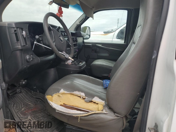 2010 Chevrolet Express Cargo Van with VIN 1GCUGADX3A1128464, listed as a Copart auction lot 83907624 with 318,868 mi miles and Salvage Title. Bid and sale history available at carsss.com. Image 7.