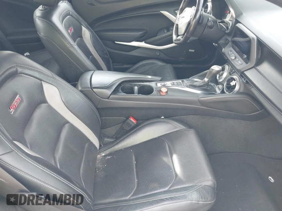 2019 Chevrolet Camaro 2SS with VIN 1G1FH1R79K0138141, listed as a IAAI auction lot 41957998 with 98,283 mi miles and . Bid and sale history available at DreamBid. Image 5.