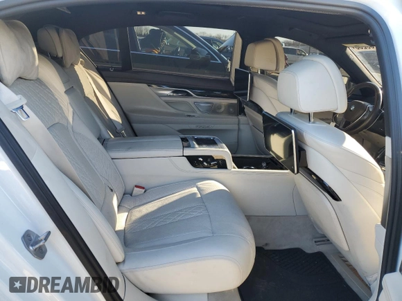 2017 BMW 7 Series ALPINA B7 xDrive with VIN WBA7F2C55HG421809, listed as a Copart auction lot 47759265 with 86,652 mi miles and Salvage Title. Bid and sale history available at carsss.com. Image 10.