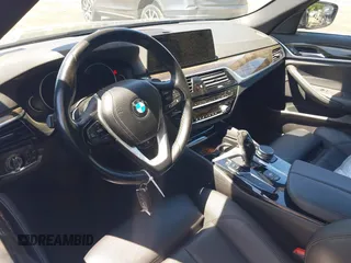 2019 BMW 5 Series 530i xDrive с VIN WBAJA7C58KG909998, выставлен на аукционе IAAI как лот 42203841 с пробегом 132 313 миль миль и . История ставок и продаж доступна на DreamBid. Изображение 5.