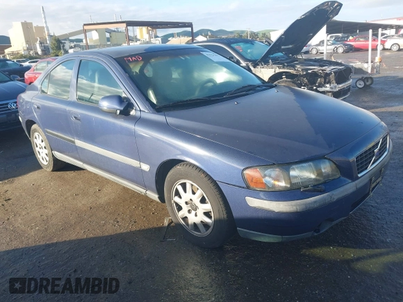 2002 Volvo S60 with VIN YV1RS61R422109693, listed as a IAAI auction lot 41523392 with 231,351 mi miles. Bid and sale history available at carsss.com. Image 1.